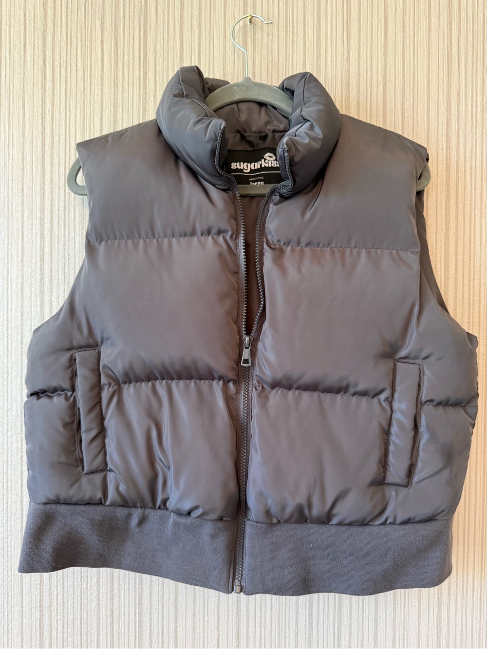 Sugar Kiss Kids' Puffer Vest in Dark Gray